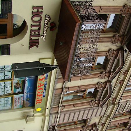 Hotelik Parkowy Легница Экстерьер фото