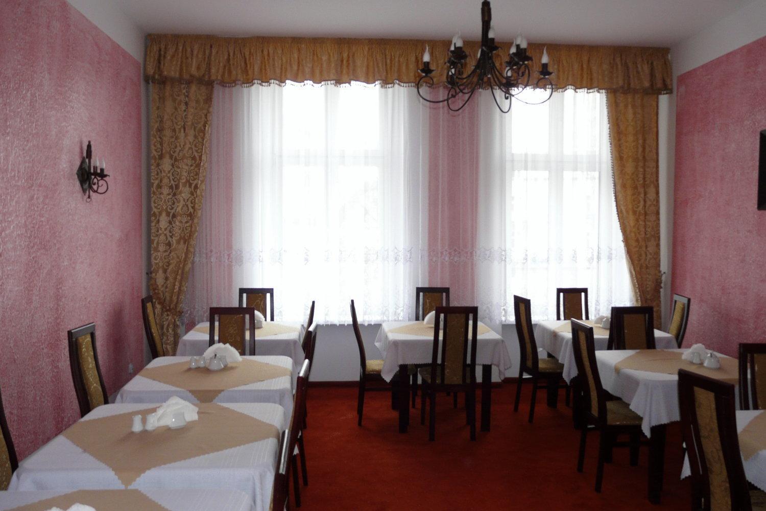 Hotelik Parkowy Легница Экстерьер фото